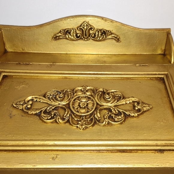 Elegant Gold Ornate Box - Picture 4 of 12